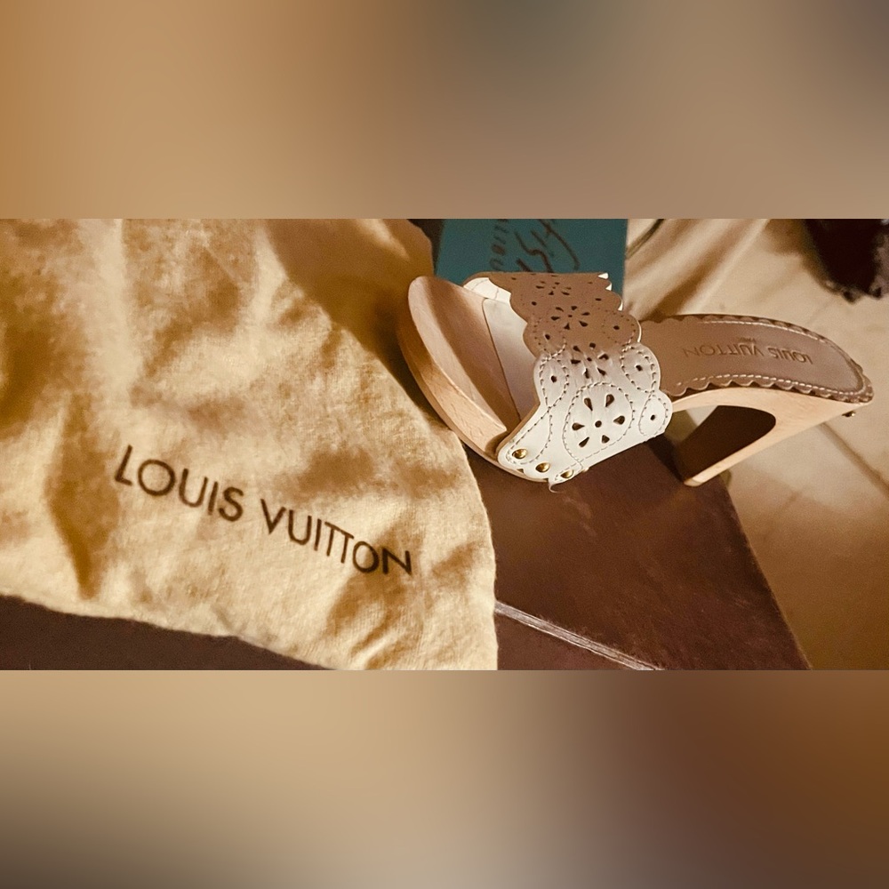 Louis Vuitton White Leather Eyelet Mules